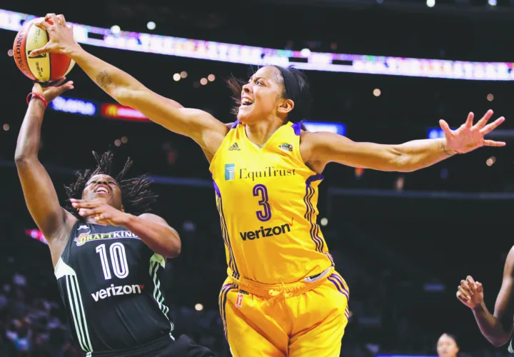 Top women’s players enshrined by basketball hall tonight